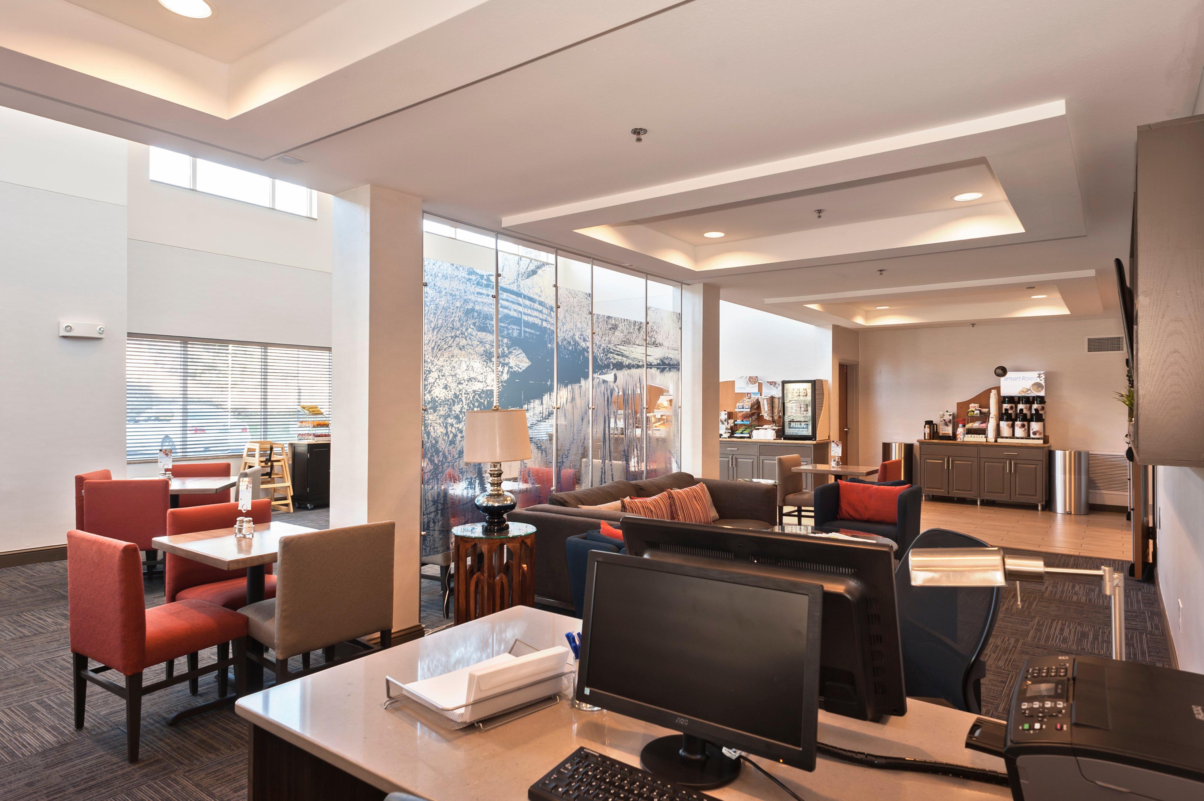 Holiday Inn Express Hotel & Suites Chanhassen By Ihg Eksteriør bilde