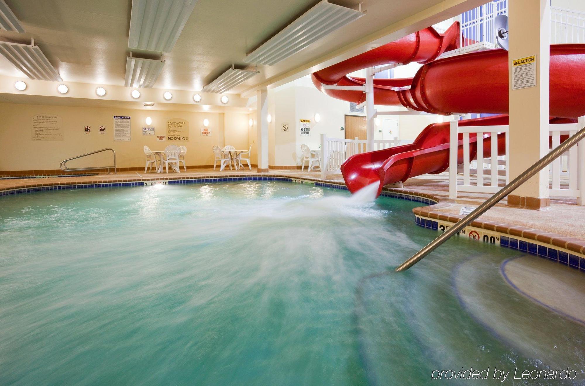 Holiday Inn Express Hotel & Suites Chanhassen By Ihg Eksteriør bilde
